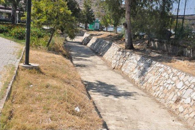 Belediyesi &Ccedil;alışıyor, Bodrum Kışa Hazırlanıyor 2