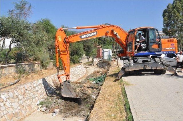 Belediyesi &Ccedil;alışıyor, Bodrum Kışa Hazırlanıyor 3