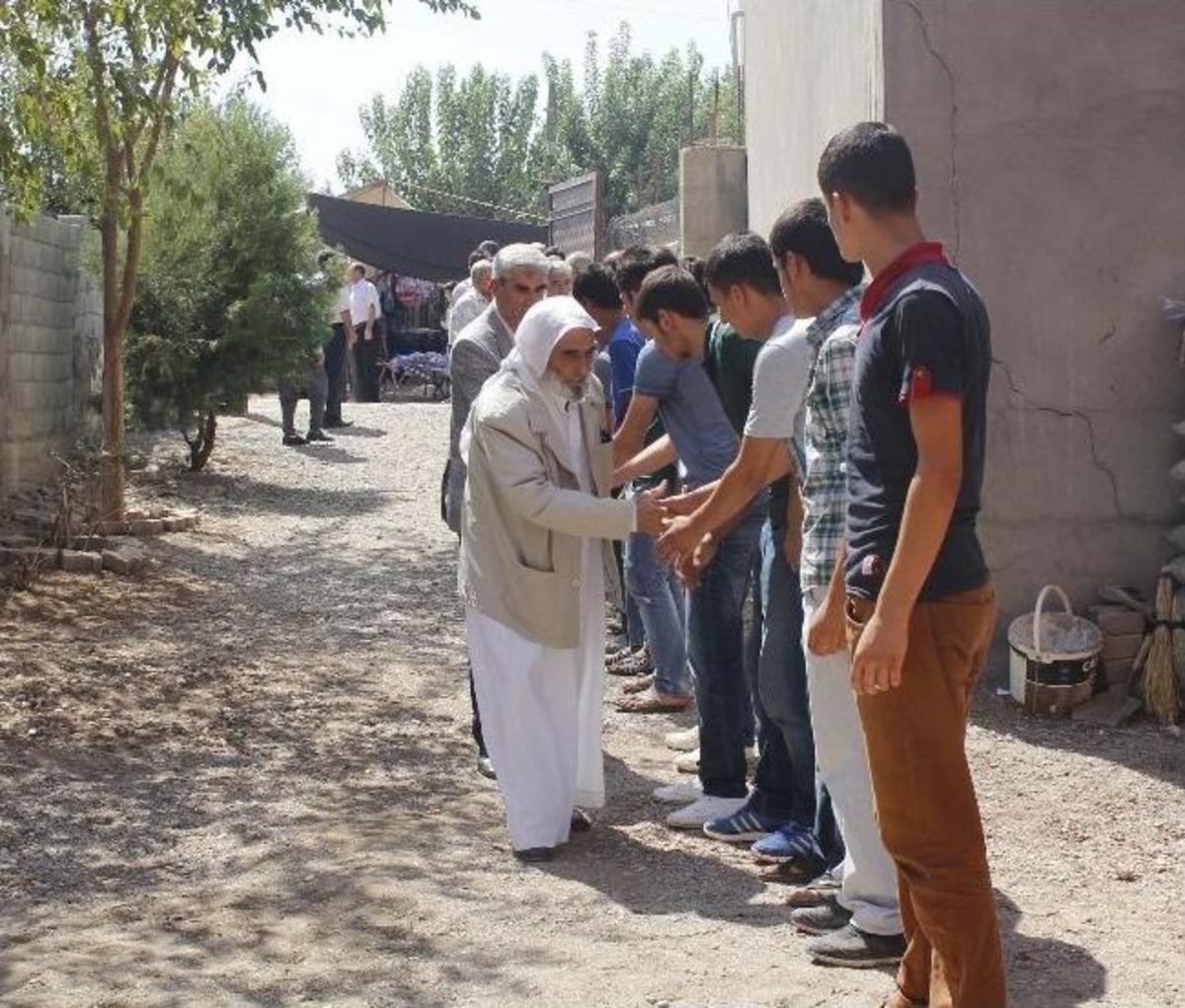 O askerlerin aileleri ortak acılarını paylaştı