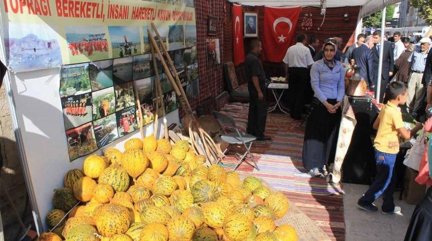 Sivas'ta Il&ccedil;eler Sergisi Yoğun Ilgi G&ouml;rd&uuml;