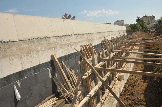 Burma, Emek Park İnşaatını Denetledi