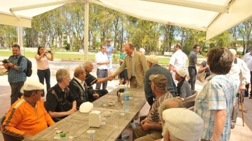 Huzurevi Sakinleri &Ccedil;akırlar'da