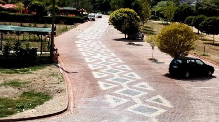 Sakarya Kenarındaki Yol &Ccedil;alışmaları Sona Erdi
