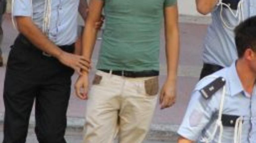 Konserdeki Bı&ccedil;akla Yaralama Zanlısı Serbest