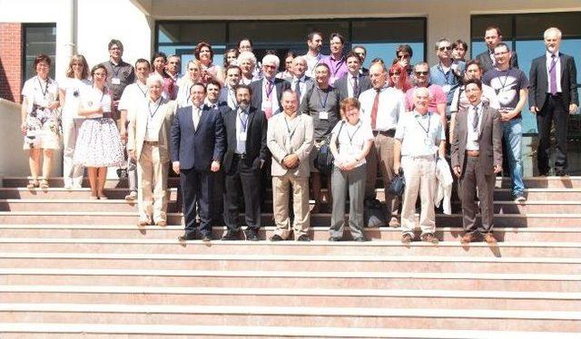 Üst Düzey Fizikçiler İyte’de Buluştu 1