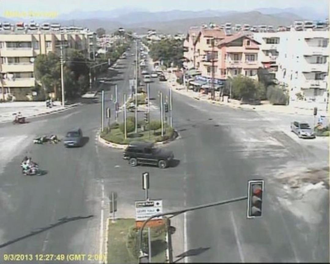 Kırmızı Işık İhlali Kazaya Neden Oldu