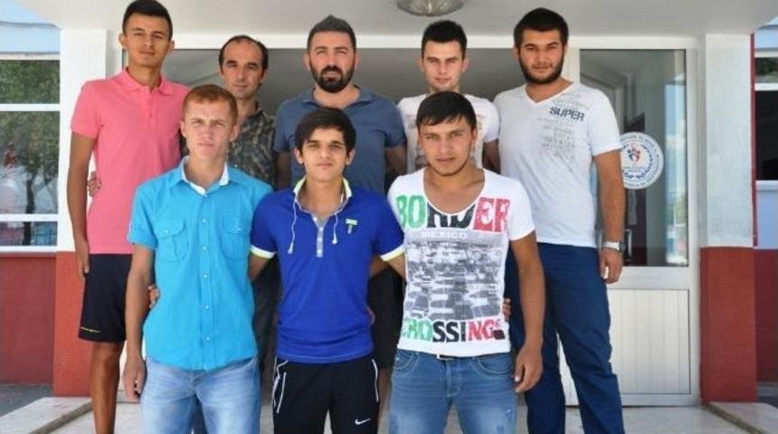 G&uuml;m&uuml;şova Lisesi Nike Halı Saha Ligi Finaline Katıldı