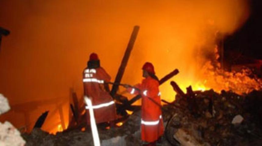 Afyonkarahisar'da korkutan yangın