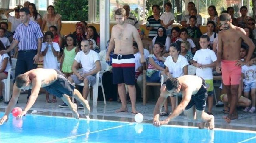 &Ouml;demişli Gen&ccedil;ler Zafer Coşkusuyla Y&uuml;zd&uuml;