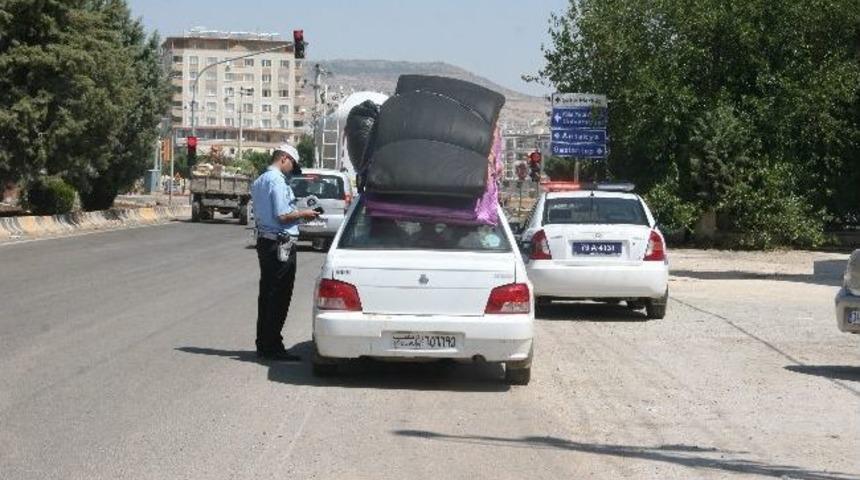 Trafik Kurallarına Uymayan S&uuml;r&uuml;c&uuml;ler Cezalandırıldı