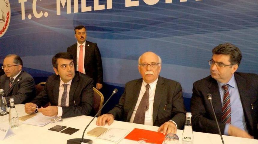 MEB Sistemi G&uuml;ncelledi, &Ouml;ğrenciler 6 Dersten Merkezi Sınava Tabi Tutulacak