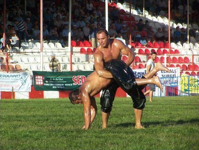 661.tarihi Elmalı Yeşilyayla G&uuml;reşleri Başlıyor 2