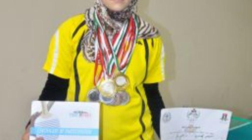 Suriyeli Milli Sporcunun Tek Hayali T&uuml;rkiye Adına Yarışabilmek