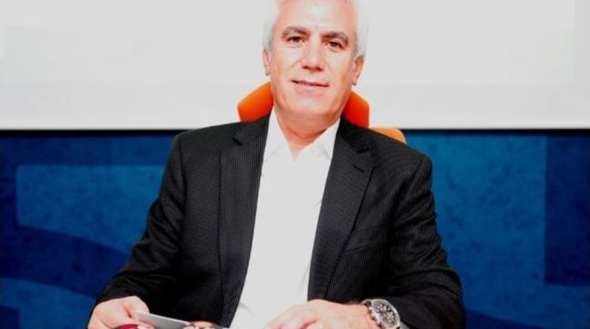 Nil&uuml;fer&rsquo;e &Ouml;zg&uuml;rl&uuml;k Heykelleri