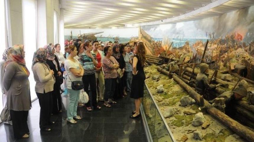 Akhisarlı Kadınlar Manisa&rsquo;yı Gezdi