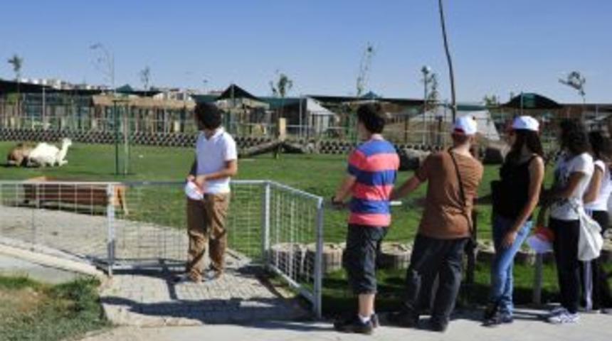 AG&Uuml;'den Yeni Kaydolan &Ouml;ğrencilere Kayseri Turu