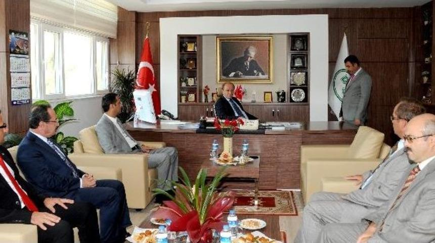 Vali &Ouml;zt&uuml;rk &Ccedil;alışma Ziyaretlerine Devam Ediyor