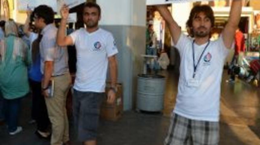 &Uuml;niversiteye Kayıt I&ccedil;in Gelen Gen&ccedil;leri E&Ccedil;EV Ve &Ccedil;YDD Karşılıyor