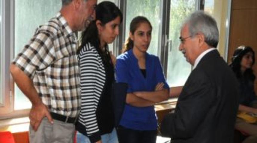 ET&Uuml;'l&uuml; 624 &Ouml;ğrencinin Kayıt Heyecanı Başladı