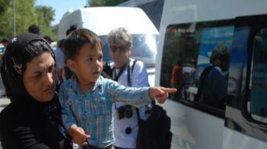 Yasa Dışı Yollardan Avrupa&rsquo;ya Ge&ccedil;meye &Ccedil;alışan 41 Ka&ccedil;ak Yakalandı