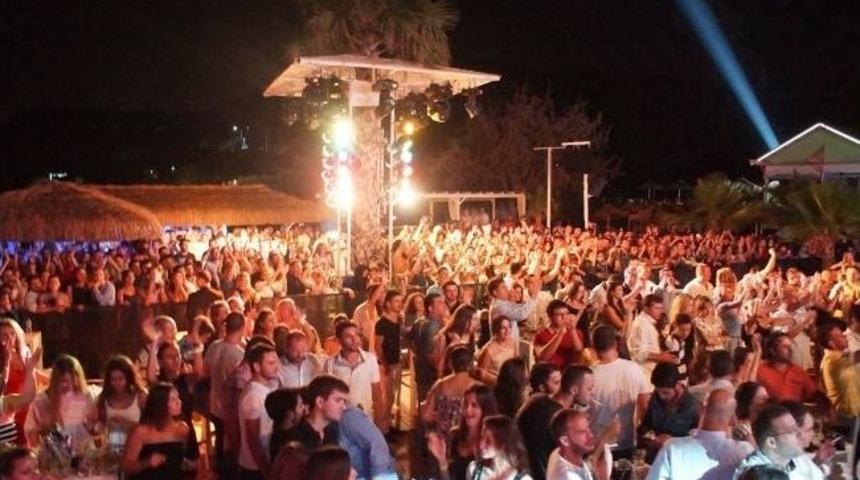 Mambo Beach Club Sezona &ldquo;dede&rdquo; İle Veda Ediyor