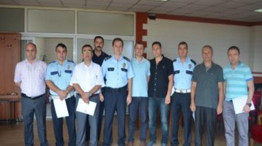 Mobese Sistemini Takip Edecek Polisler Sertifikalarını Aldı