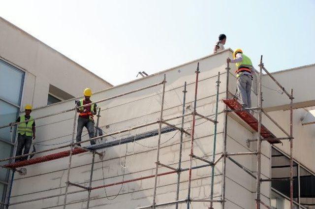 Haşim İşcan’da Tadilat Başladı