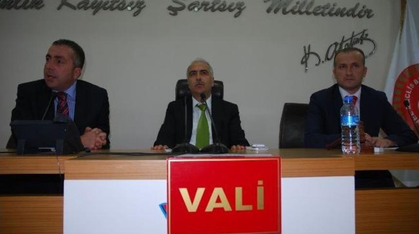 Vali Karahan, Giresun'da İlk Kez İl Genel Meclisi Toplantısına Katıldı