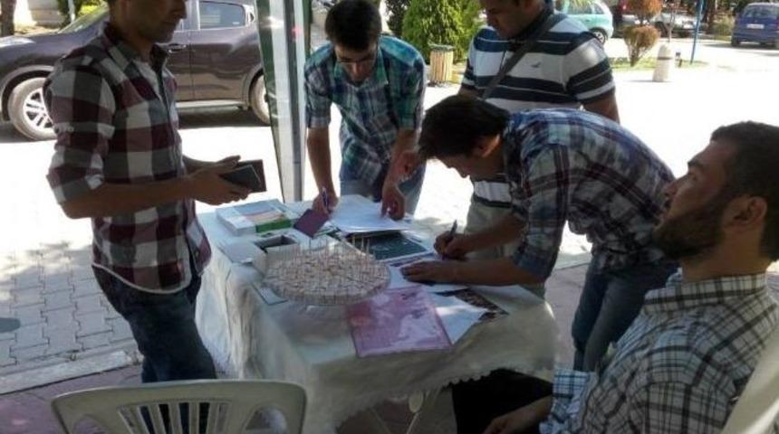 Yedirenk &Uuml;yeleri Yabancı &Ouml;ğrencileri Karşılıyor