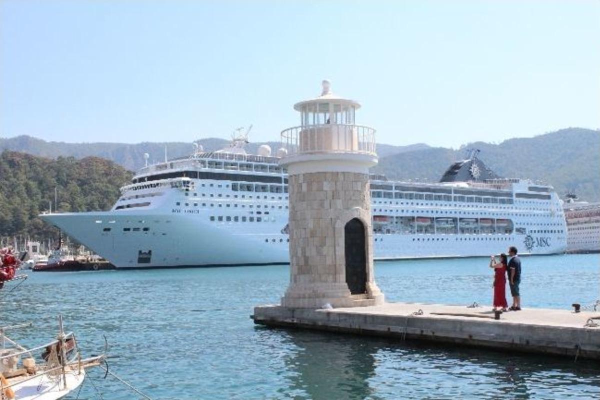 Y&uuml;zen Saraylar Marmaris'te