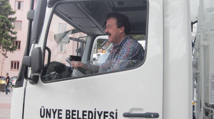 &Uuml;nye Belediyesi Ara&ccedil; Filosuna 4 Yeni Ara&ccedil; Daha Katıldı