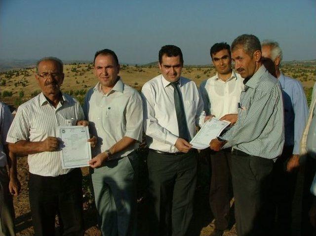 Besni’de Çiftçilere Organik Ürün Sertifikaları Verildi