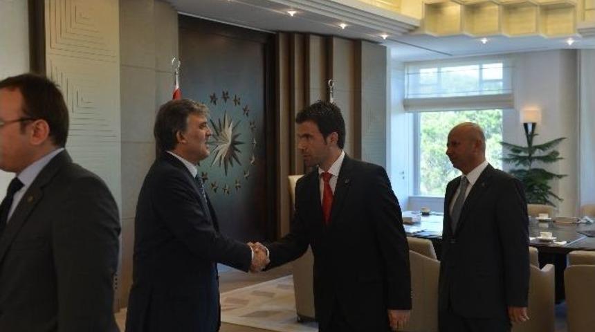 M&uuml;siad Heyeti Cumhurbaşkanı Abdullah G&uuml;l&rsquo;le G&ouml;r&uuml;şt&uuml;