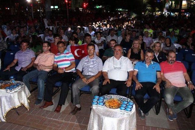 İncir Festivalinde Zara Rüzgarı