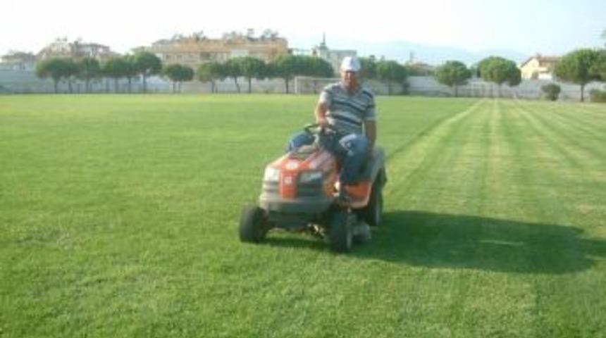 Burhaniye&rsquo;de 8 Eyl&uuml;l Stadı Sporcuları Bekliyor