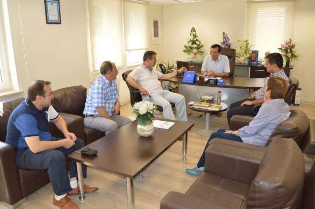 Ak Parti Balıkesir Milletvekili&rsquo;nden Yeni Atanan M&uuml;d&uuml;rlere Ziyaret