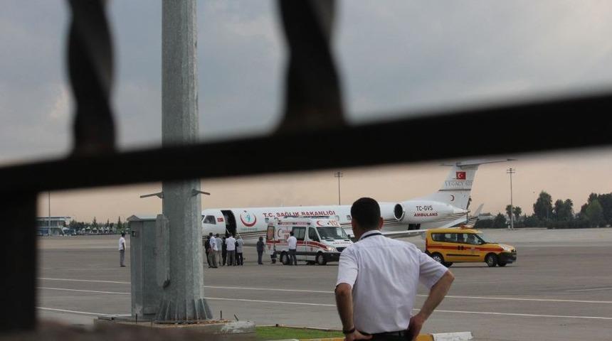 Eski Bakan G&uuml;zel, U&ccedil;ak Ambulansla Ankara'ya Sevk Edildi