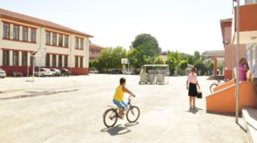 (&ouml;zel Haber) Okul Bah&ccedil;esine Duvar &Ouml;r M&uuml;d&uuml;rl&uuml;ğ&uuml; Kap