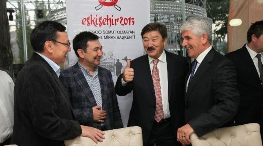 Başkan Sakallı Unesco Heyeti İle Bir Araya Geldi