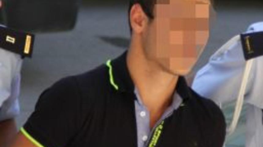 Bı&ccedil;akla Yaralama Olayına Karışan Gen&ccedil; Serbest