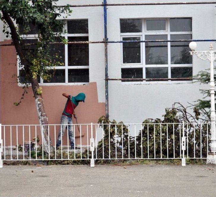 Okullar Yeni Döneme Hazırlanıyor G3