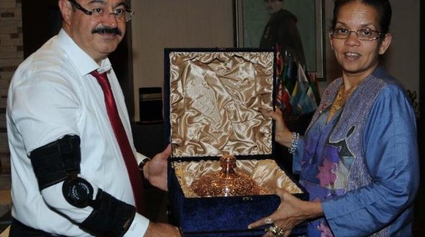 Srı Lanka Heyeti Gso&rsquo;yu Ziyaret Etti