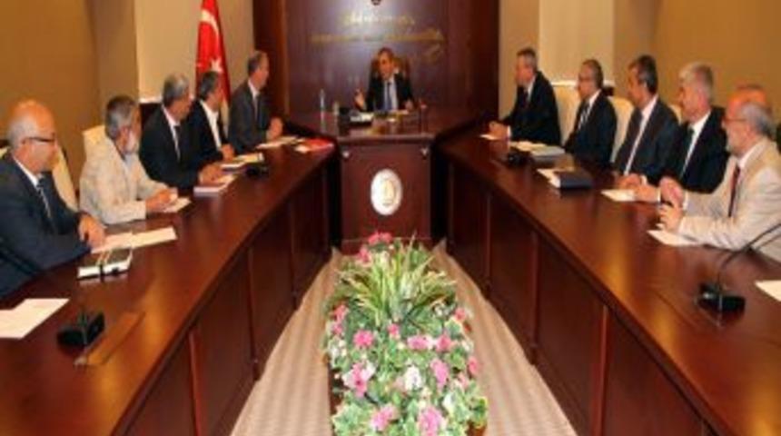 Vali Yazıcı: İHL Mezunları, Idari Hayatın Sorumluluklarını Y&uuml;kleniyor