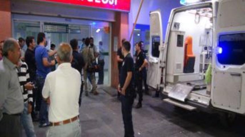 Taziye D&ouml;n&uuml;ş&uuml; Kaza: 1 &Ouml;l&uuml;, 4 Yaralı