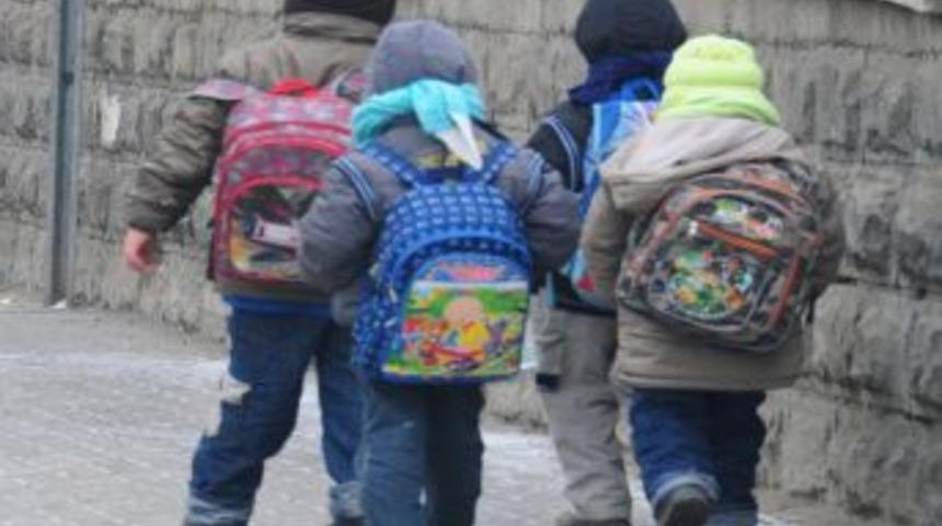 Sırt &Ccedil;antası Omurgaya Zarar Verebilir