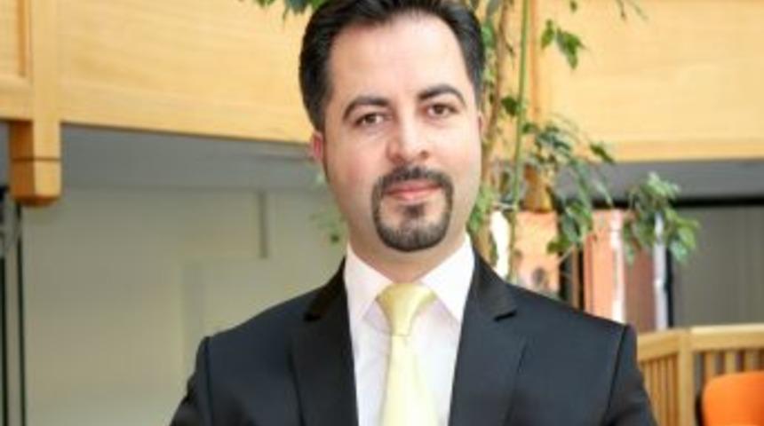 'Evli &Ccedil;iftler Mutluluğu Başka Yerde Aramamalı, M&uuml;cadele Etmeli'