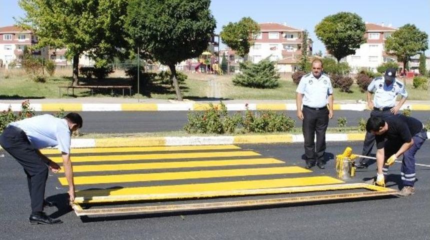 Ge&ccedil;it &Ccedil;izgileri &Ccedil;iziliyor