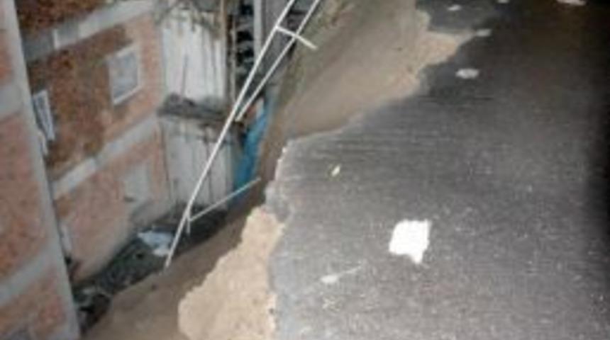 Aşırı Yağış Heyelana Neden Oldu