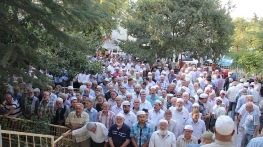 Eski M&uuml;ft&uuml; Ebediyete Uğurlandı