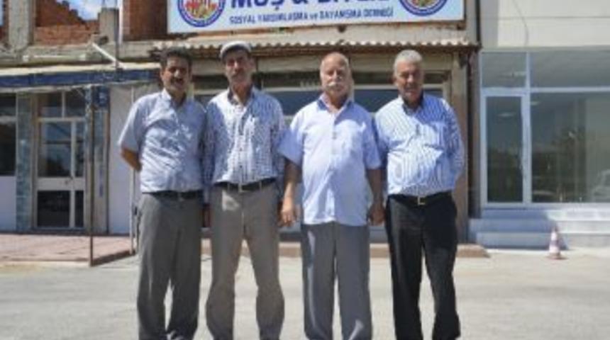 Torbalı'da Muş-bitlislilere &lsquo;g&uuml;l&rsquo; Gibi Başkan